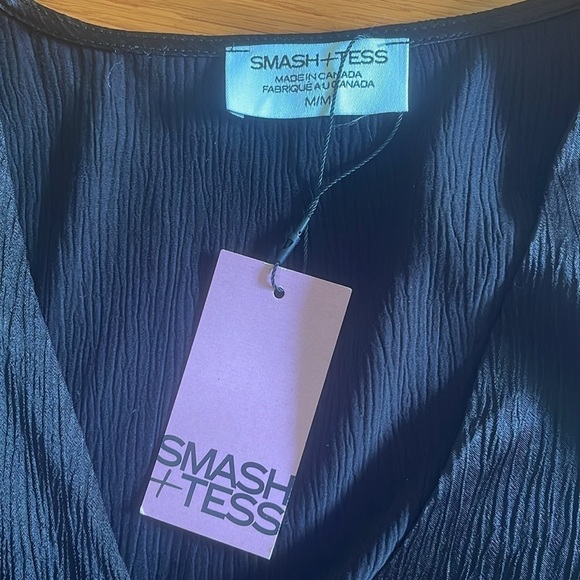 Smash + Tess M black textured fabric long sleeve maxi dress with side zipper - Picture 10 of 13